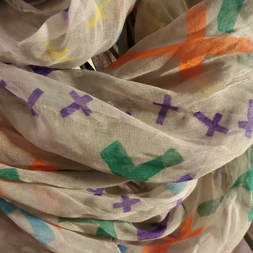 Scarf - Picture 2 of 4